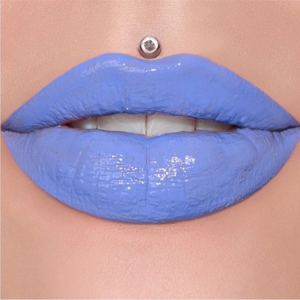 NIB Jeffree Star Cosmetics Supreme Gloss
- No Apologies (Neon Purple-Blue) -